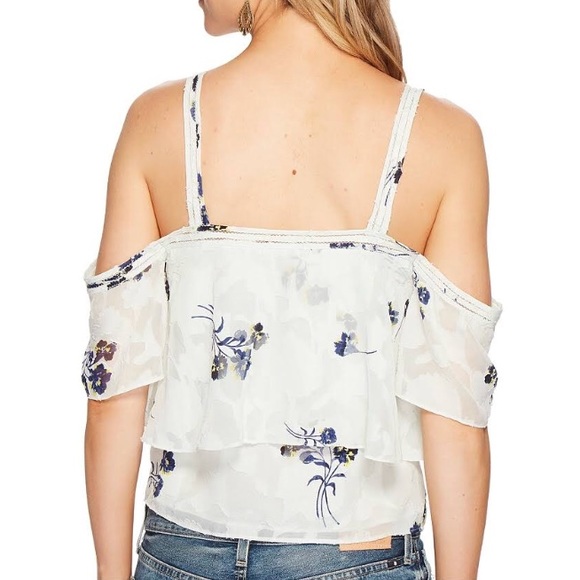 LUCKY BRAND | Floral Print Cold-Shoulder Top - Picture 3 of 6